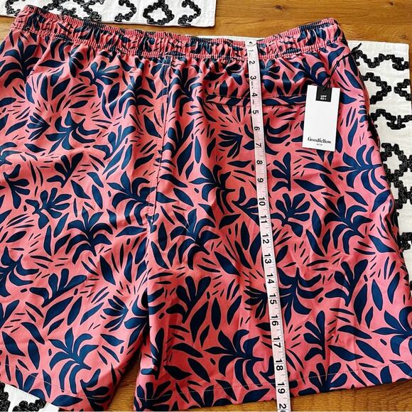NEW Goodfellow Floral swim trunks with liner 7” inseam men’s size XL - Picture 7 of 8